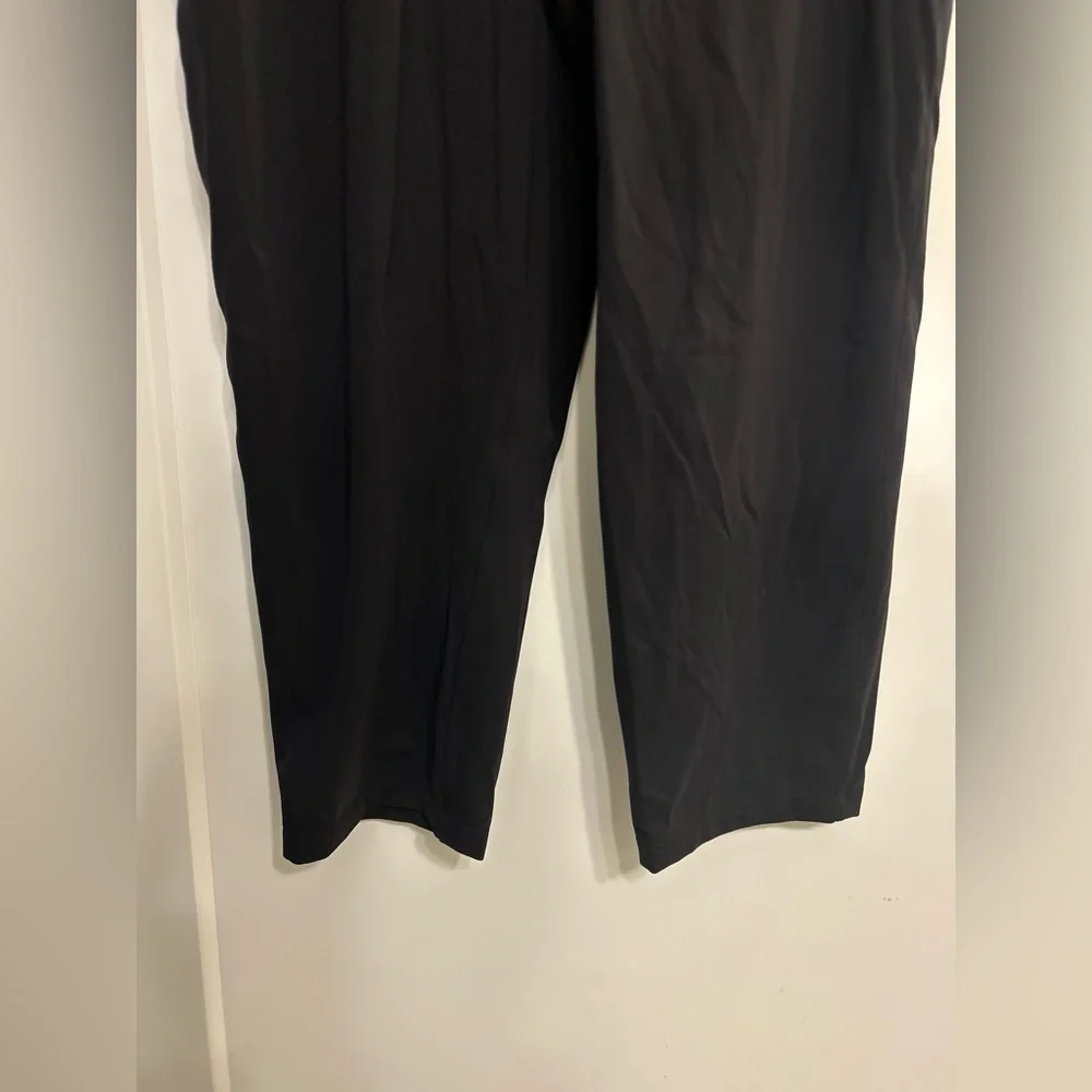 Lululemon On the Fly Pants in Black